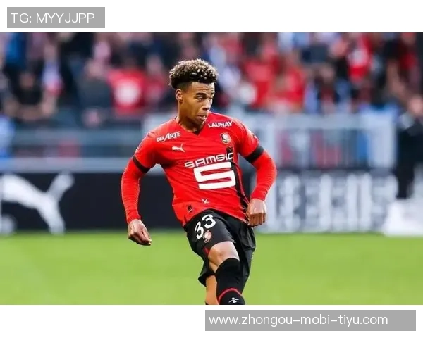 恩里克回应续约传闻称将保持私密性并指责假新闻干扰球队稳定